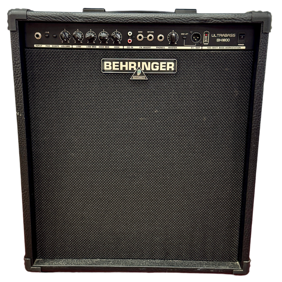 BEHRINGER ULTRABASS BX1800 ベースアンプ キャスター付 D8E0338F-DB8E-44F4-B1E5-