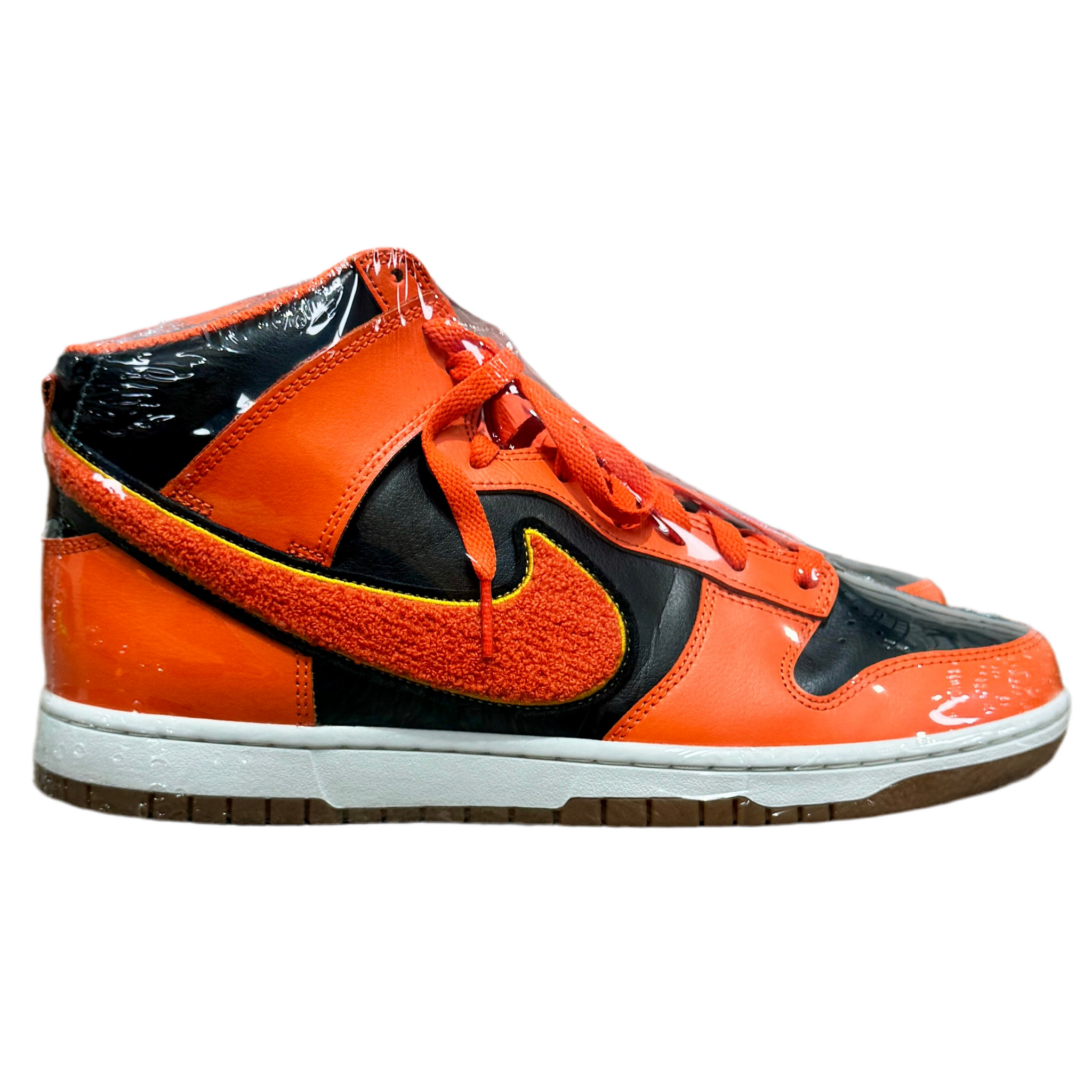 Nike Dunk High 黒/オレンジ スニーカー ステッカーシート付き Nike Dunk High Retro - Chenille Swoosh Safety Orange (Size 11.5)