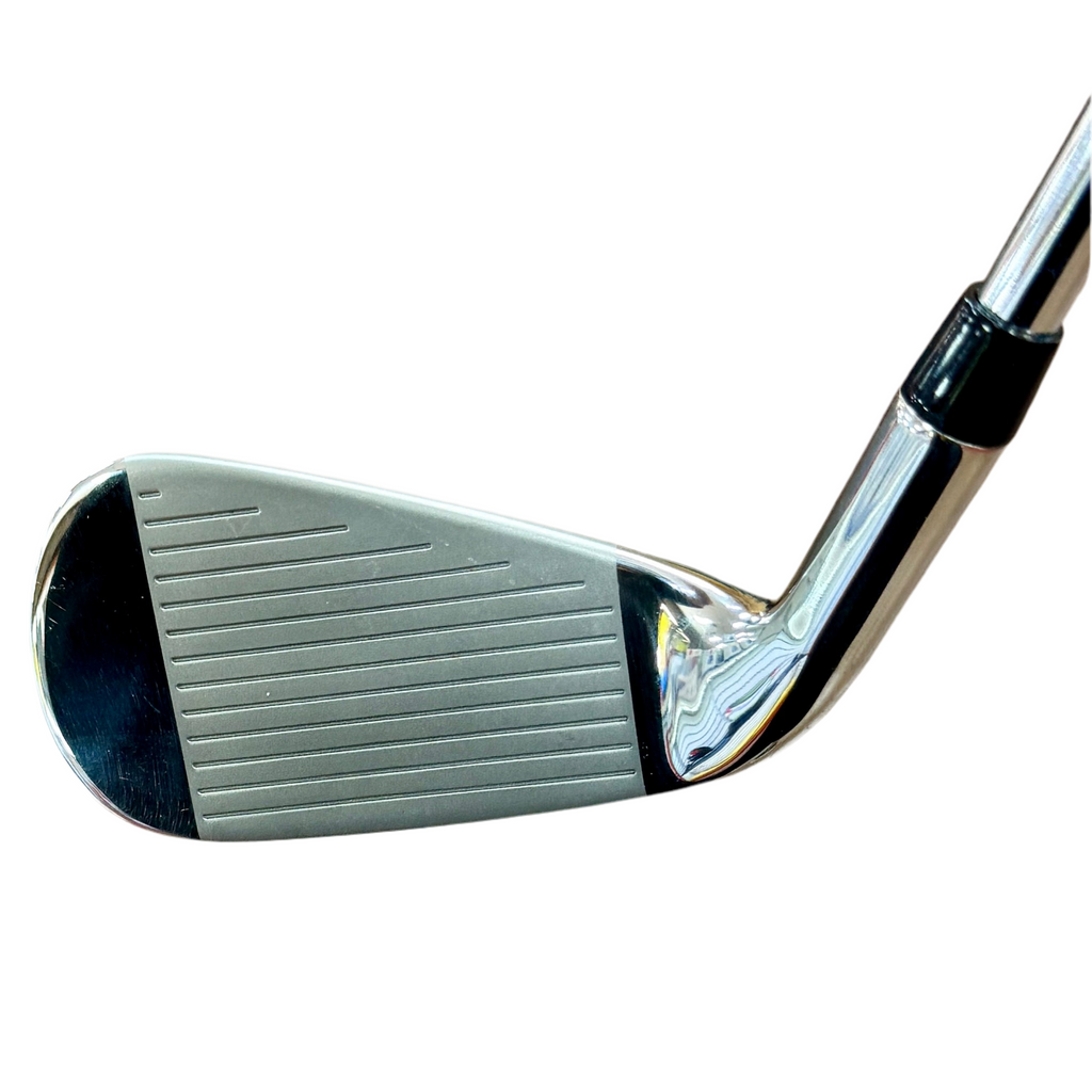 Callaway PARADYM Ai SMOKE HL 4 Iron RH Golf Club Close-up of a golf club head on a white background