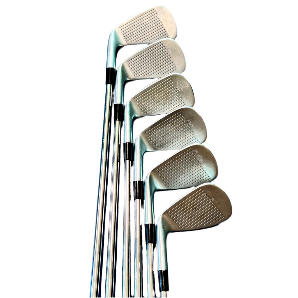 TaylorMade P790 6-Piece Iron Set RH Golf Clubs (5-9, P) Set of golf clubs on a white background