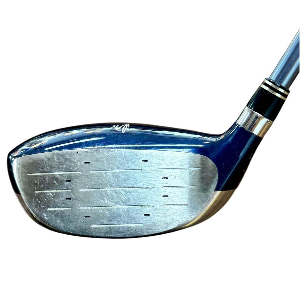 King Cobra M SPEED OFFSET HYPER STEEL 3 Wood RH Golf Club Close-up of a blue and silver golf club head on a white background