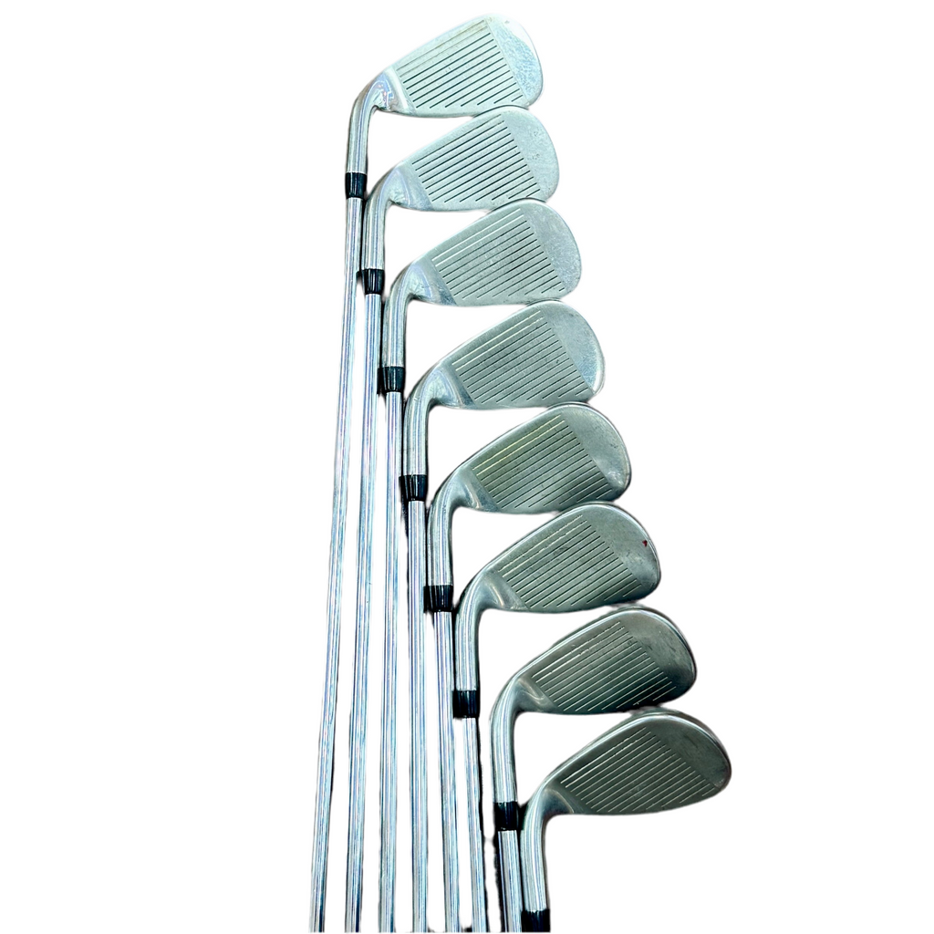 Callaway ROGUE 8-Piece Iron Set RH Golf Clubs (4-9, P, A) Set of golf clubs on a white background