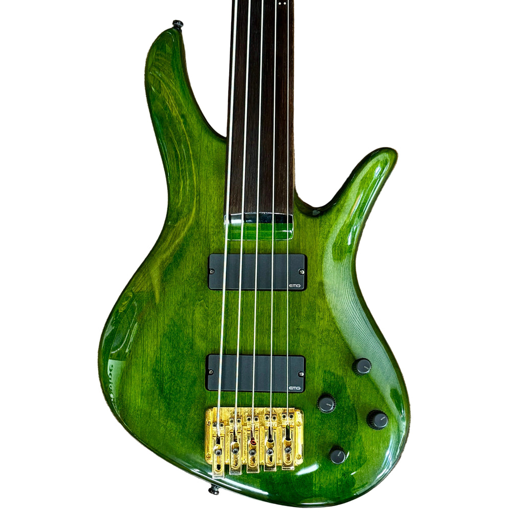 Samick SAKB56690 5-String Electric Bass Guitar w/ Hard Case Green electric bass guitar on a white background