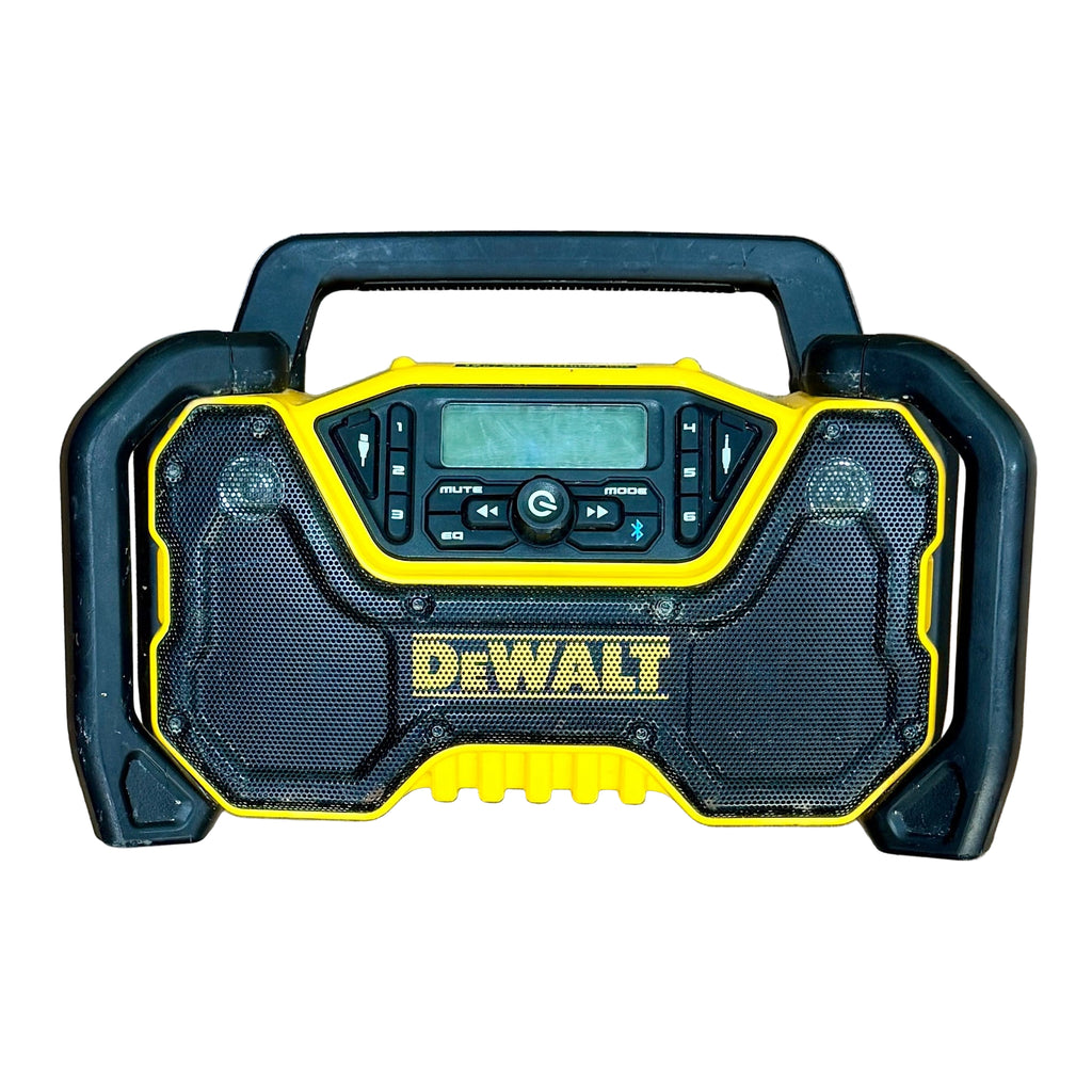 DeWalt 12V/20V MAX Bluetooth Cordless Jobsite Radio w/ Battery & Charger (DCR028) DeWalt radio with a black and yellow design on a white background