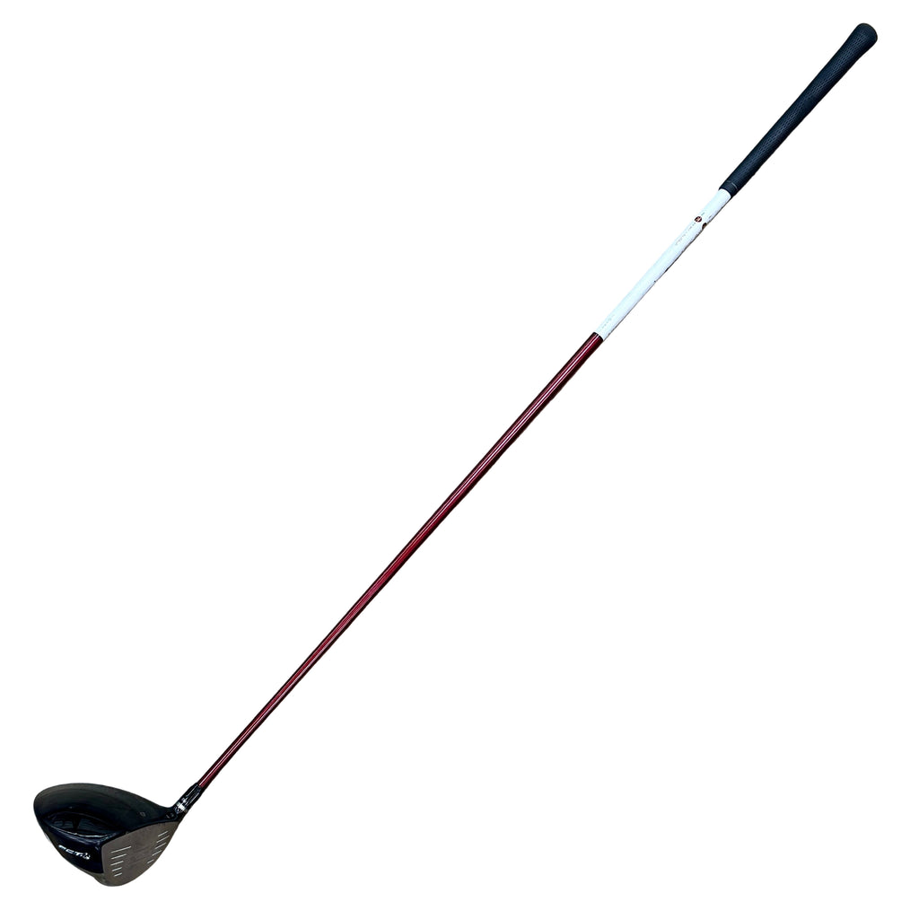 TaylorMade R9 460 FCT 9.5-Degree Driver RH Golf Club Golf club with a red shaft on a white background