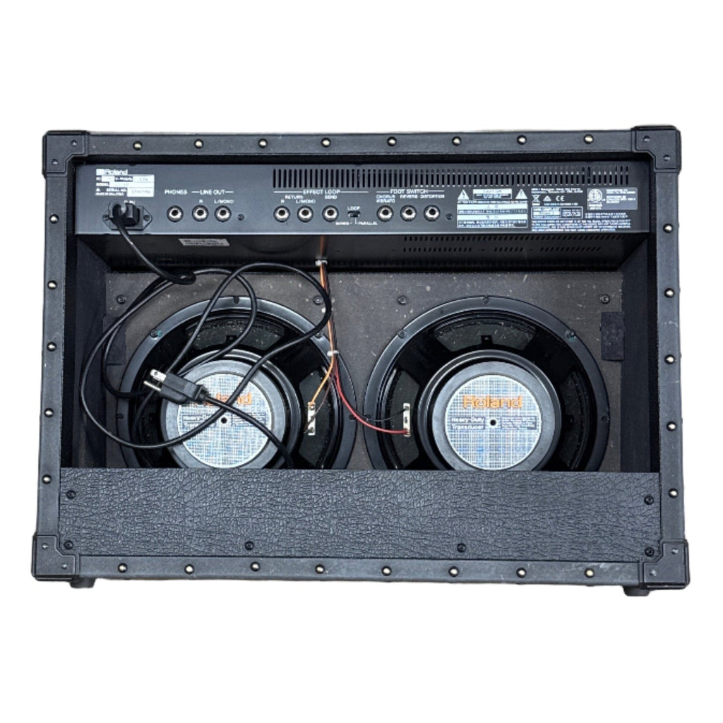 Roland JC-40 JAZZ CHORUS-40 Guitar Combo Amplifier Back view of a guitar amplifier with speakers and control panel on a white background