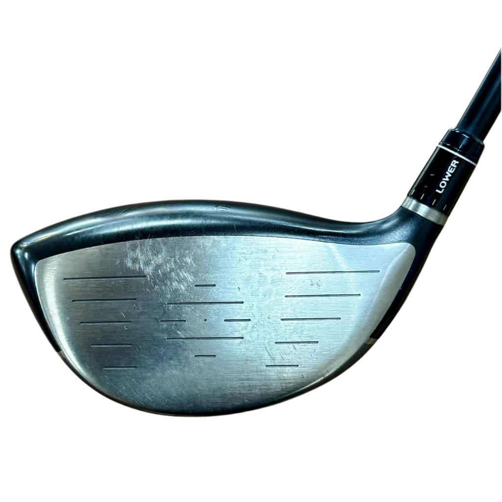 TaylorMade JETSPEED 10.5-Degree Driver RH Golf Club Close-up of a golf club head on a white background