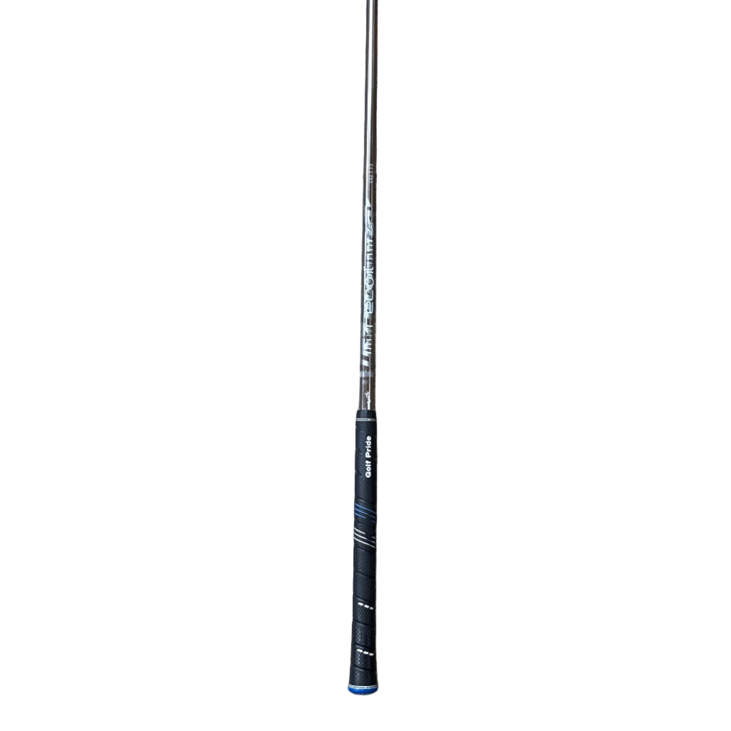 Callaway BIG BERTHA FUSION 3 Wood RH Golf Club Golf club shaft on a white background