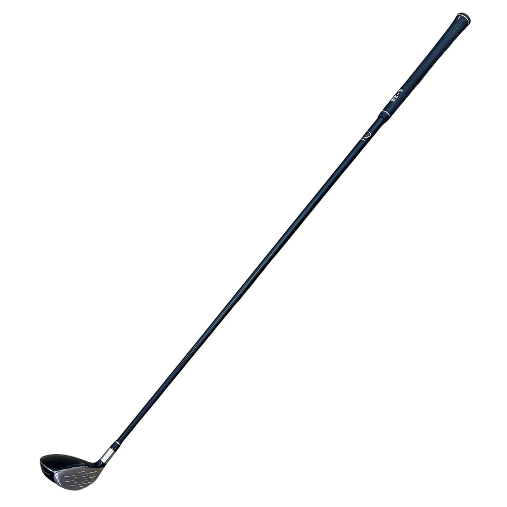 TaylorMade V STEEL 7 Wood RH Golf Club Golf club on a wooden floor