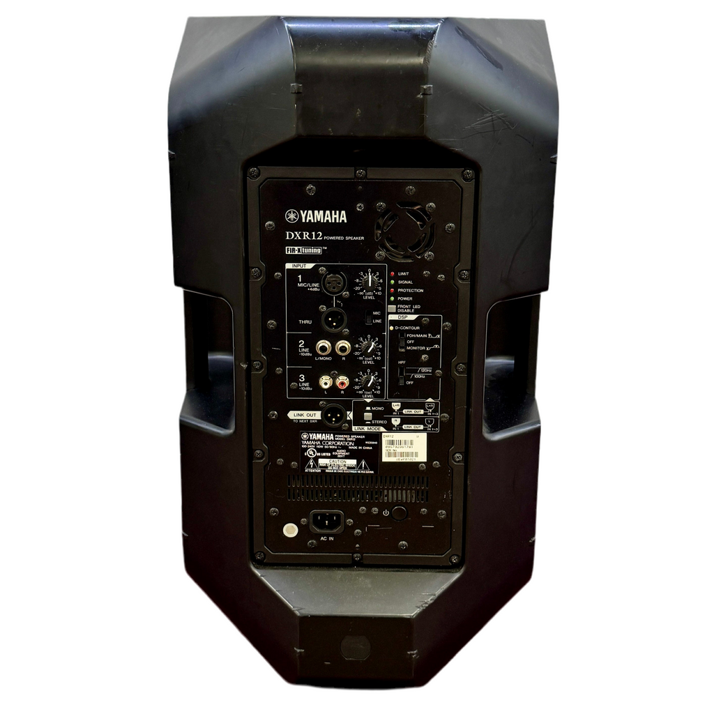 Yamaha DXR12 1100-Watt 12" Powered Speaker Black Yamaha speaker with control panel on a white background
