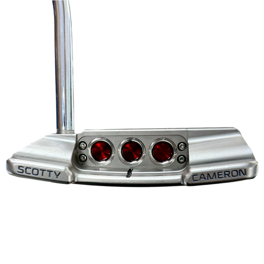 Titleist Scotty Cameron SELECT NEWPORT 2 Blade Putter RH Golf Club w/ Headcover Scotty Cameron putter head on a white background