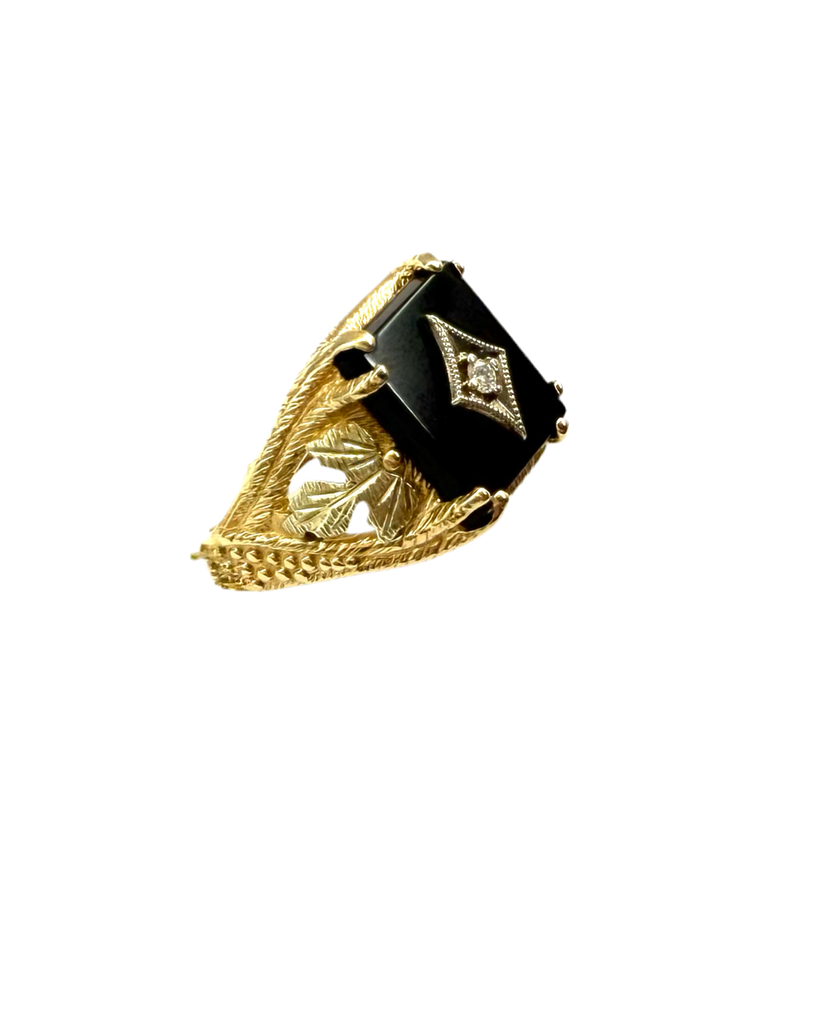 Black Hills Gold Gents Black Onyx Ring up