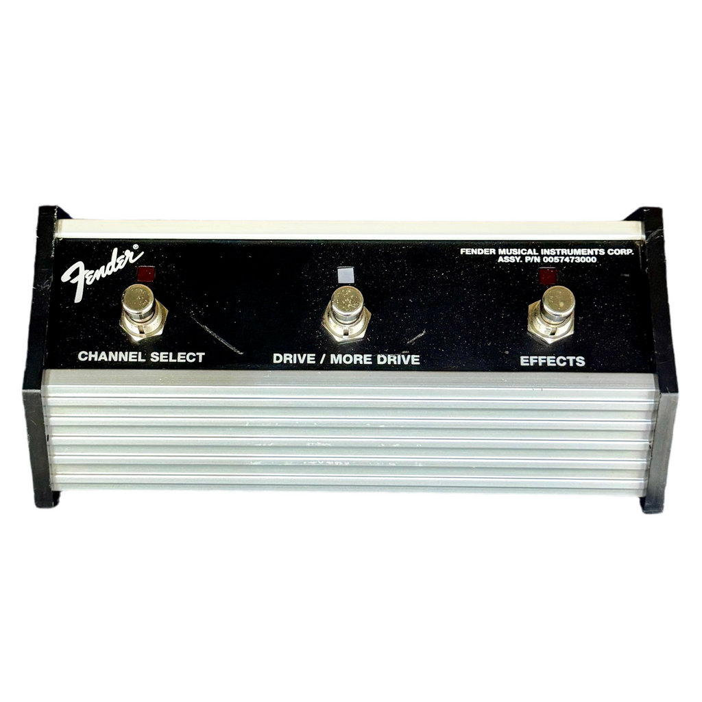 Fender 3-Button Footswitch for Fender Deluxe 90 DSP Guitar Amplifier (0057473000) Fender guitar effect pedal with three knobs on a white background