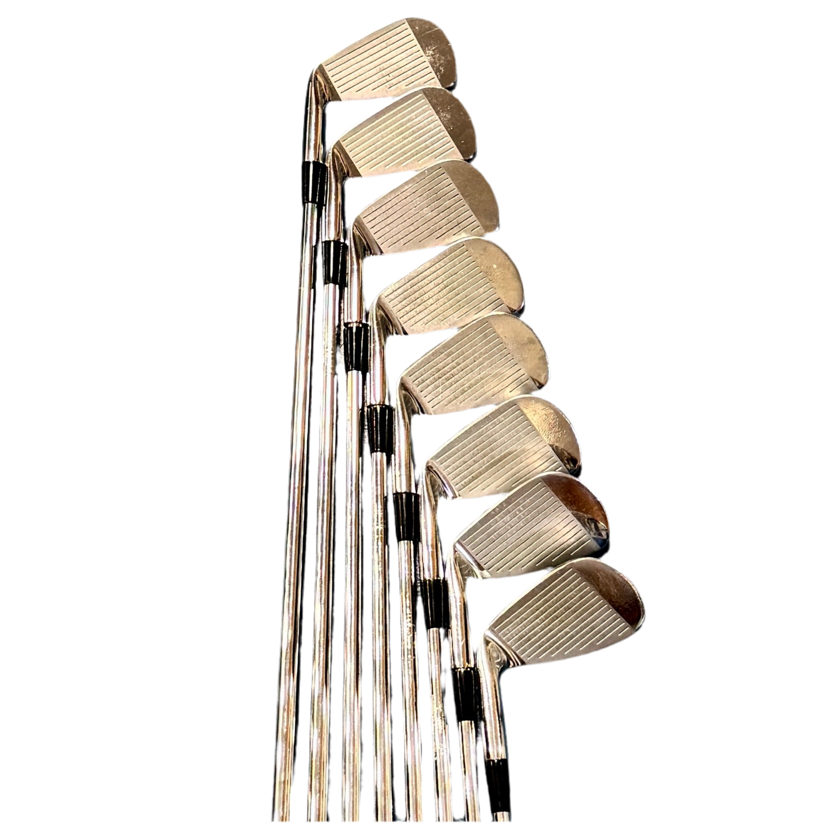 Mizuno MP-32 8-Piece Iron Set RH Golf Clubs (3-9, P) Mizuno MP-32 8-Piece Iron Set RH Golf Clubs (3-9, P)