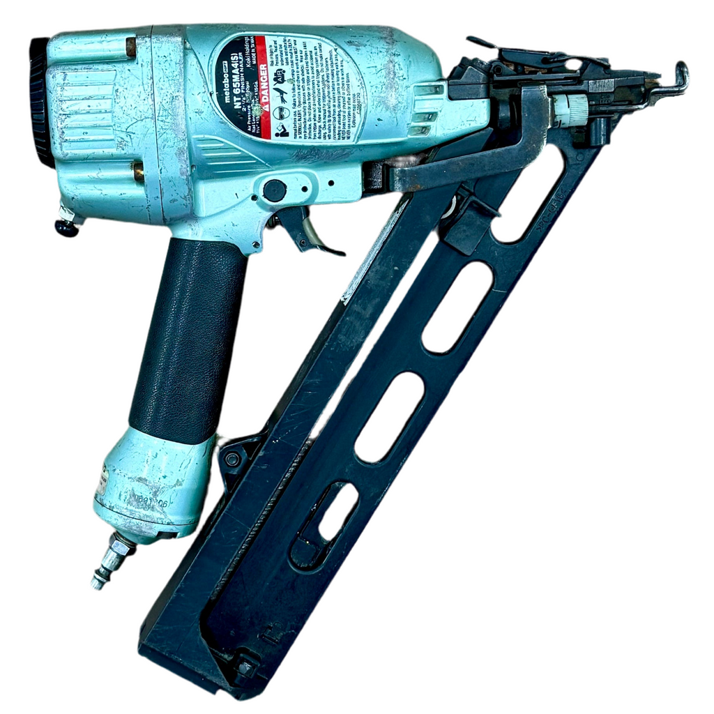 Metabo HPT 15-Gauge 2-1/2" Angled Finish Nailer (NT65MA4(S)) Blue nail gun on a white background