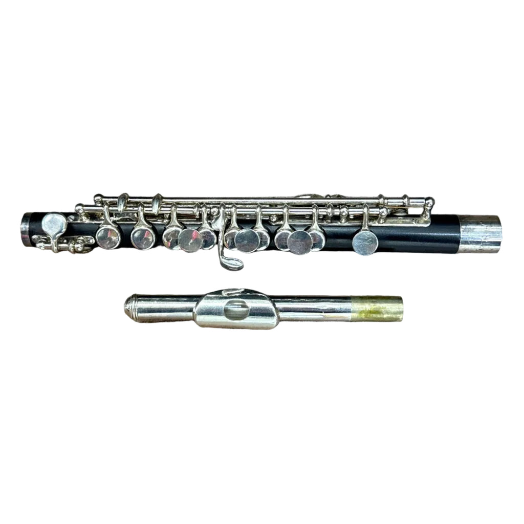 Artley Piccolo w/ Hard Case (Serial # 3952694) Silver flute on a white background