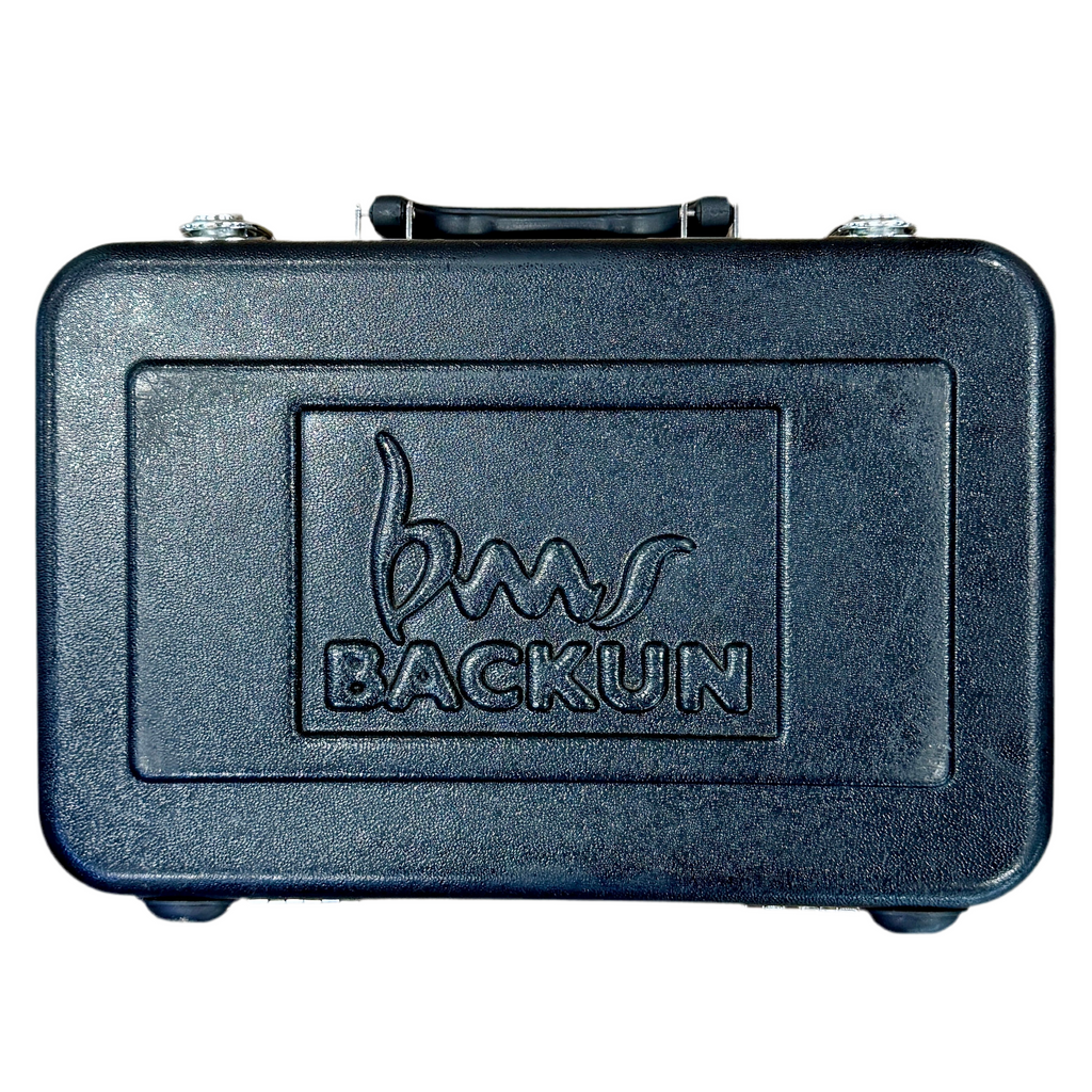 BACKUN Alpha Bb Student Clarinet w/ Hard Case Black guitar case with 'Backun' branding on a white background