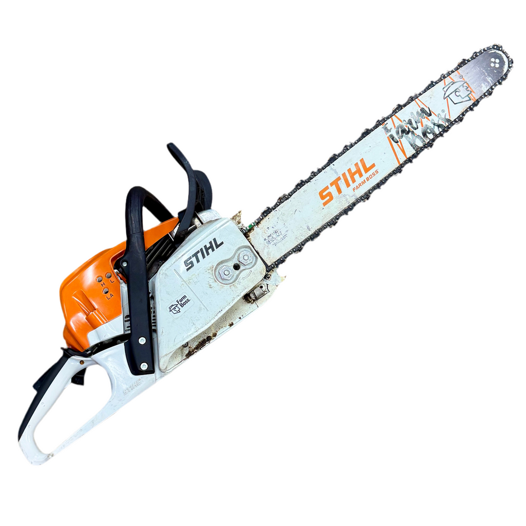 STIHL MS 271 FARM BOSS 3.5 bhp 50.2 cc 20" Guide Bar Gas-Powered Chainsaw STIHL chainsaw on a white background