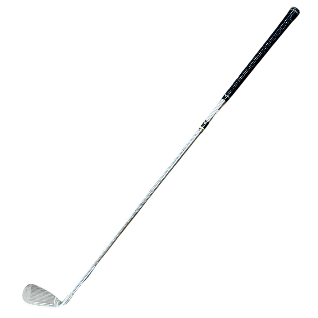 Callaway BIG BERTHA FUSION Pitching Wedge RH Golf Club Golf club on a white background
