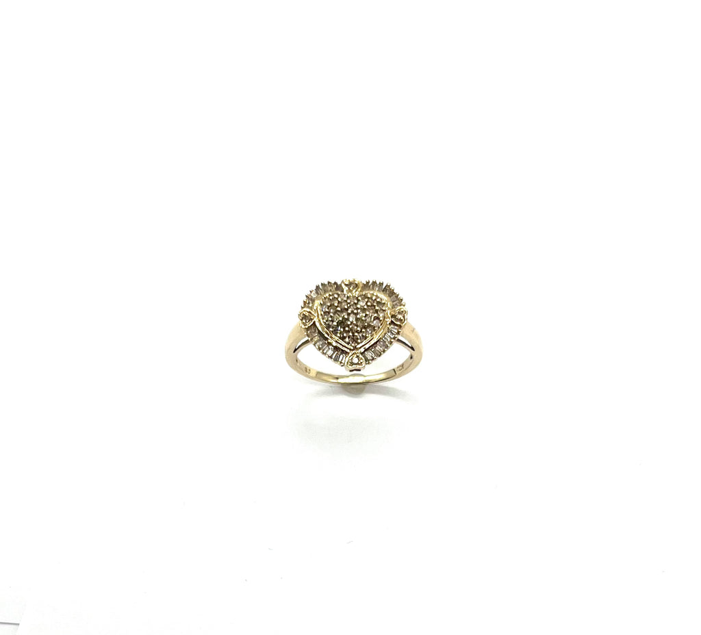 1/2ctw Heart Shaped Diamond Cluster Ring