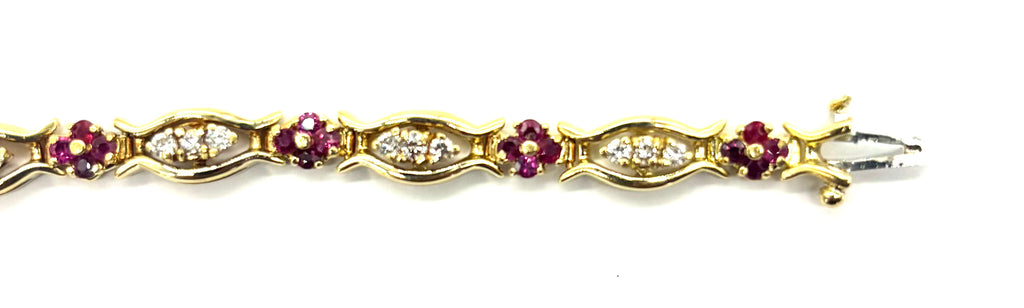 18k Diamond and Ruby Cutout Bracelet close