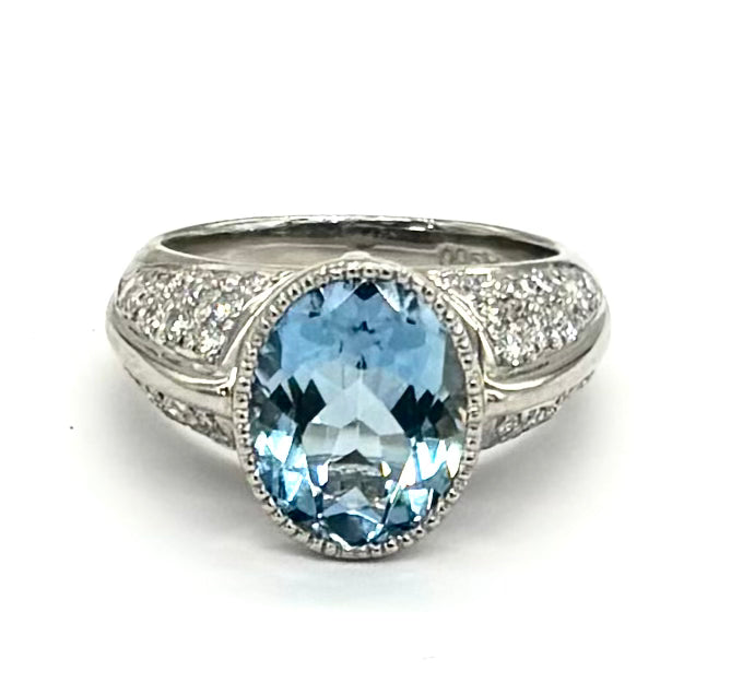 Platinum Diamond and Aquamarine Oval Ring