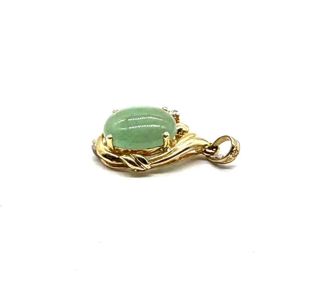 14k Yellow Gold Jade Oval Ribbon Pendant left