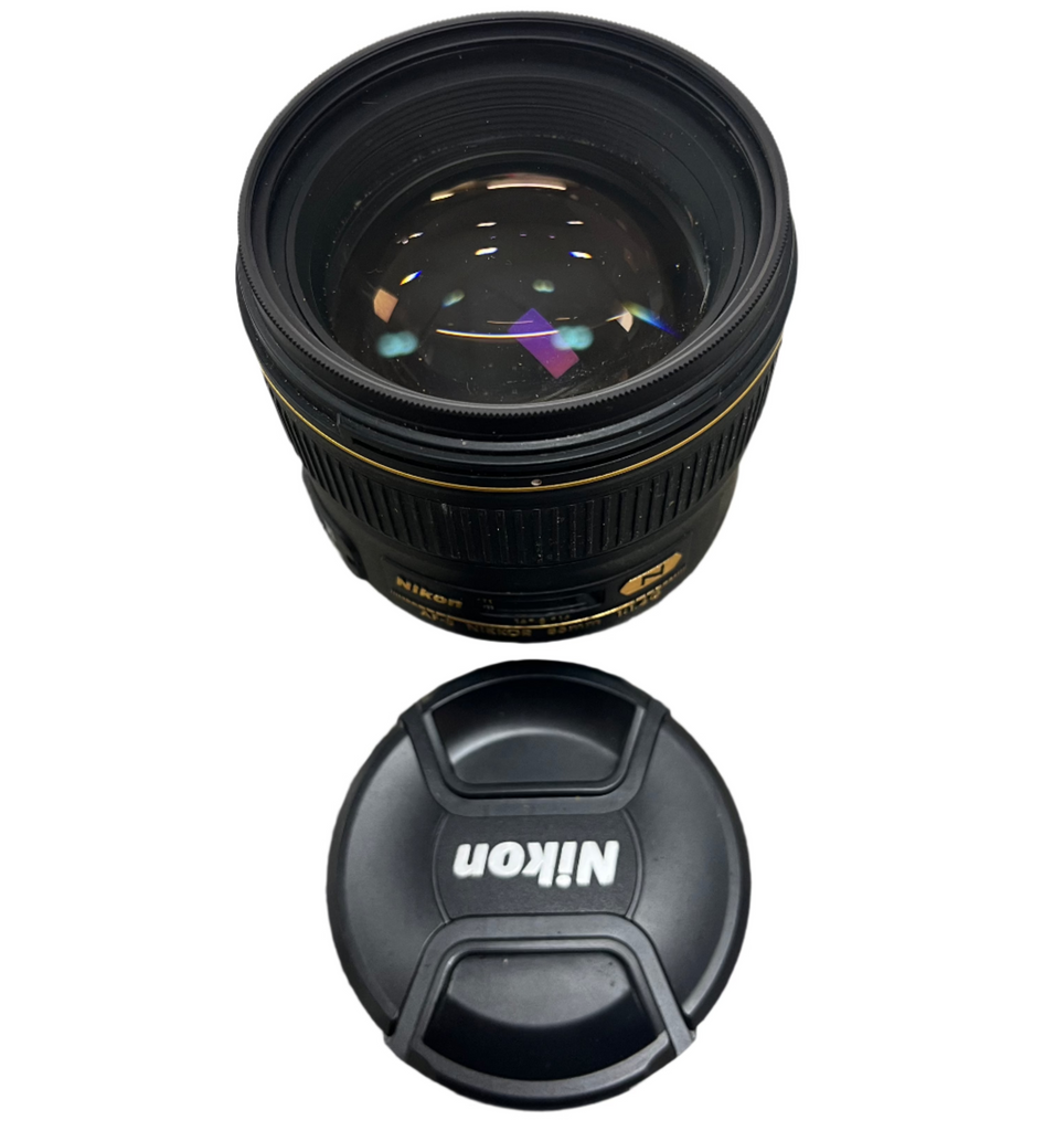 Nikon 85mm f/1.8G AF-S NIKKOR Lens cap