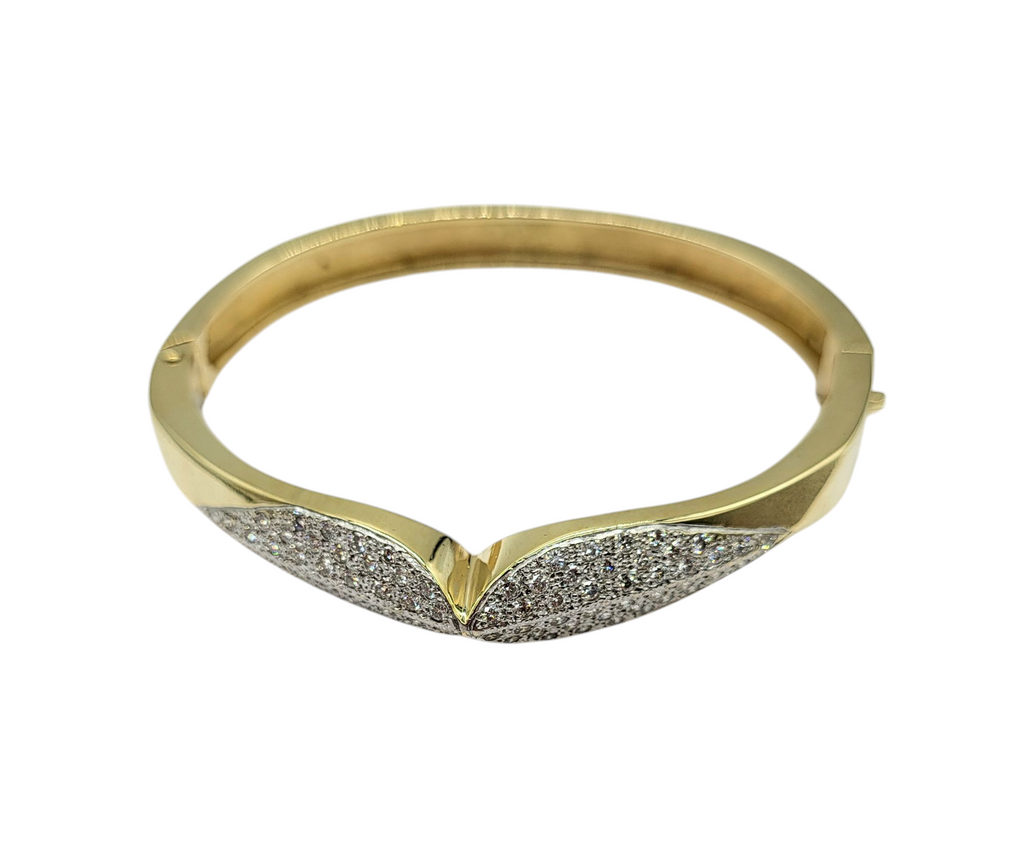 2.5 Carat Total Weight Diamond Bangle top