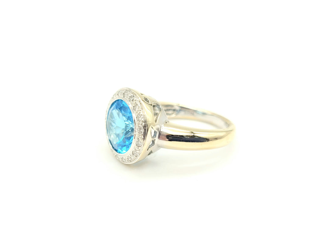 Blue Topaz Ring - Dick's Pawn Superstore