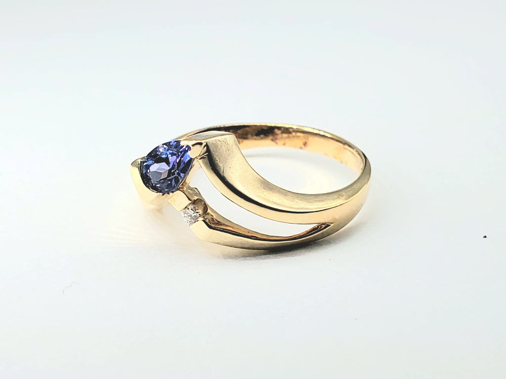 Diamond and Tanzanite Fashion Ring - Dick's Pawn Superstore