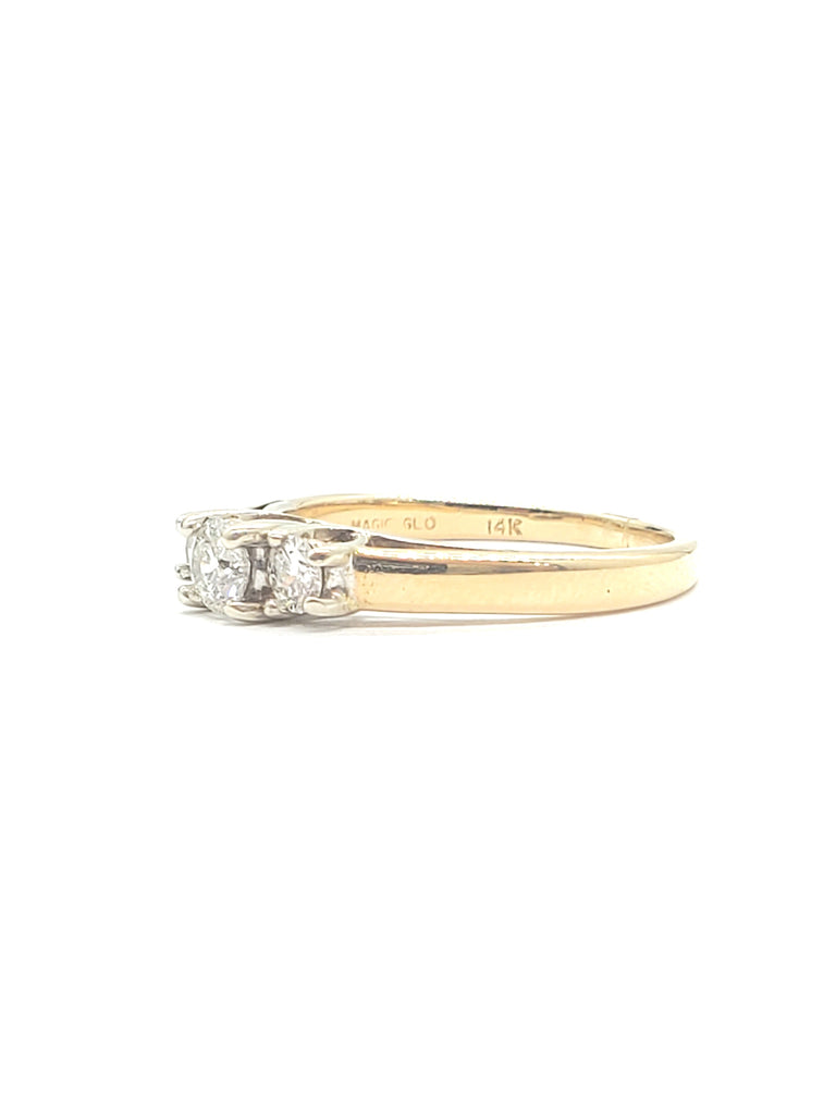 1/2 Carat Round Diamond 3 Stone Ring - Dick's Pawn Superstore