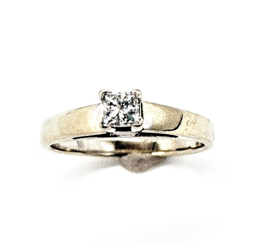 ENGAGEMENT RING - Dick's Pawn Superstore