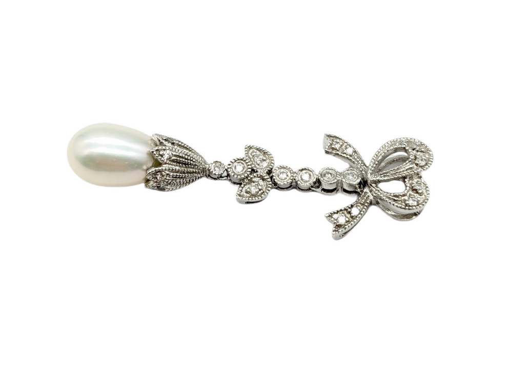 Pearl Drop Bow Pendant - Dick's Pawn Superstore