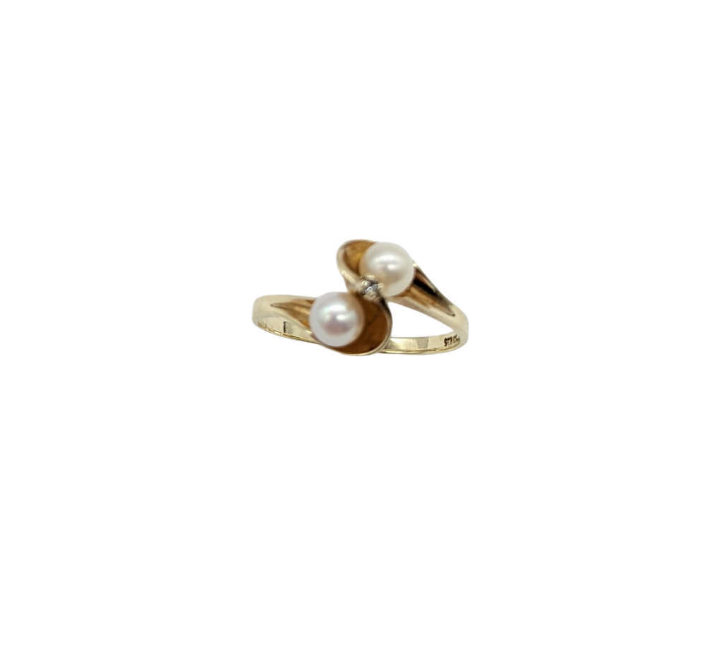 Pearl and Diamond Chip Twist Bypass Ring - Dick's Pawn Superstore