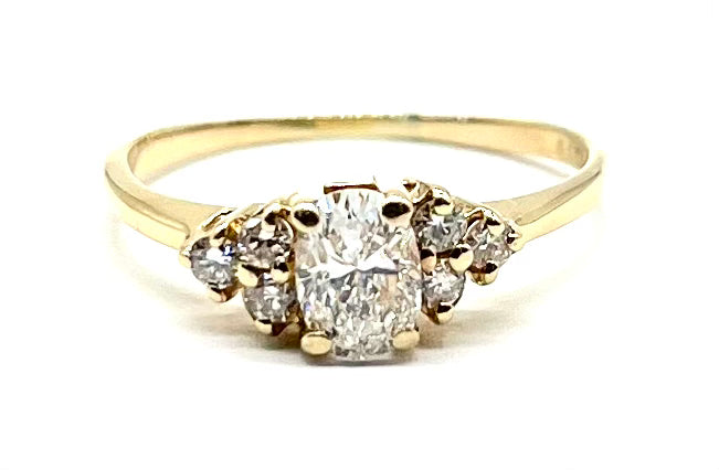 Oval Diamond Ring - Dick's Pawn Superstore