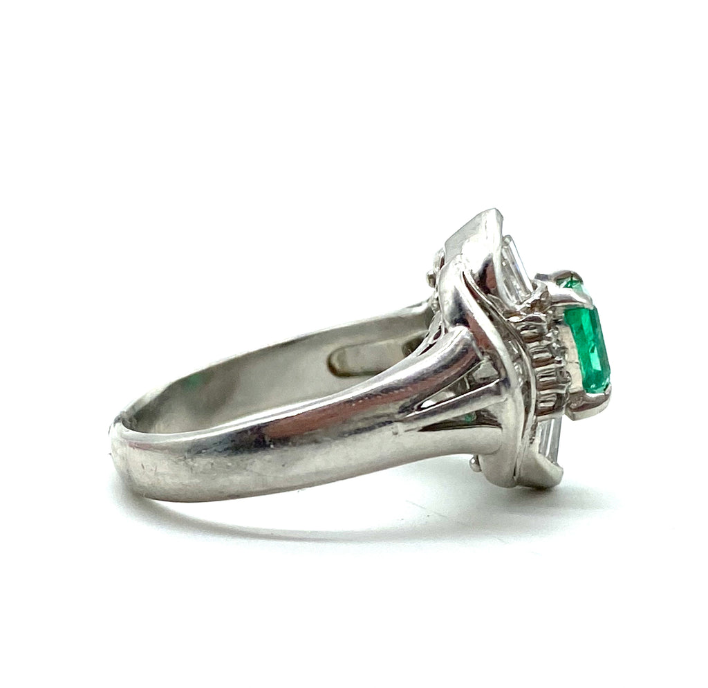 Emerald and Diamond Platinum Ring - Dick's Pawn Superstore